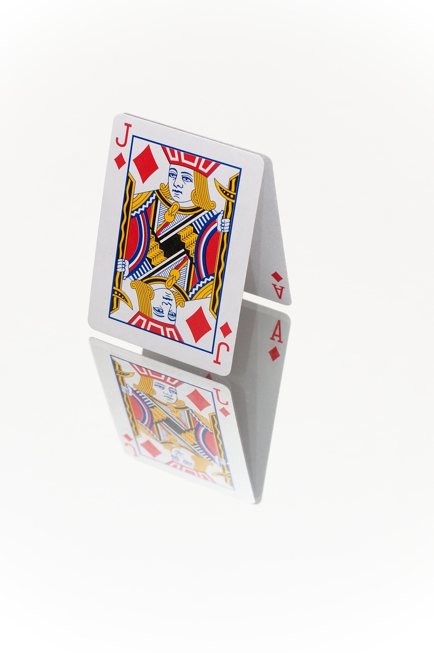 Slot Volatility Explained: Why Big Wins Often Mean Long Dry Spells